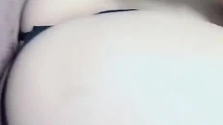 小妍 带着好闺蜜完美一起露三点 互相抚摸抓咪咪 挠骚...