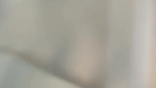 老夫妇和继女一起玩热辣的角色扮演