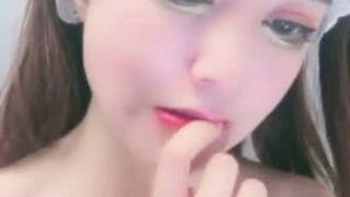 美女自拍AV洗完澡与男友做爱后入淫叫