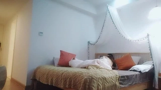 小妹妹真会玩啊 佩服啊